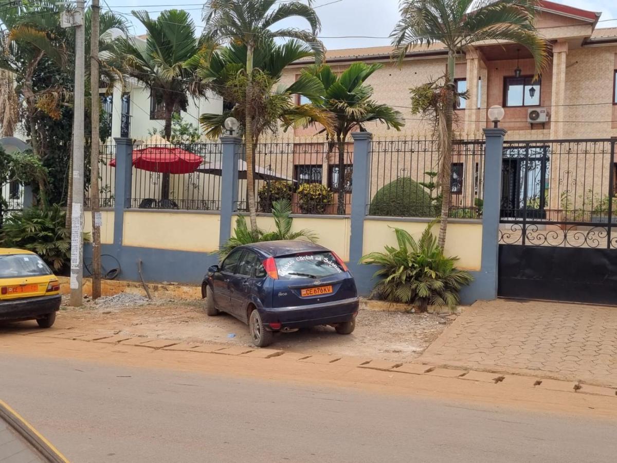 Appart Hotel Mireille Yaoundé Exteriör bild