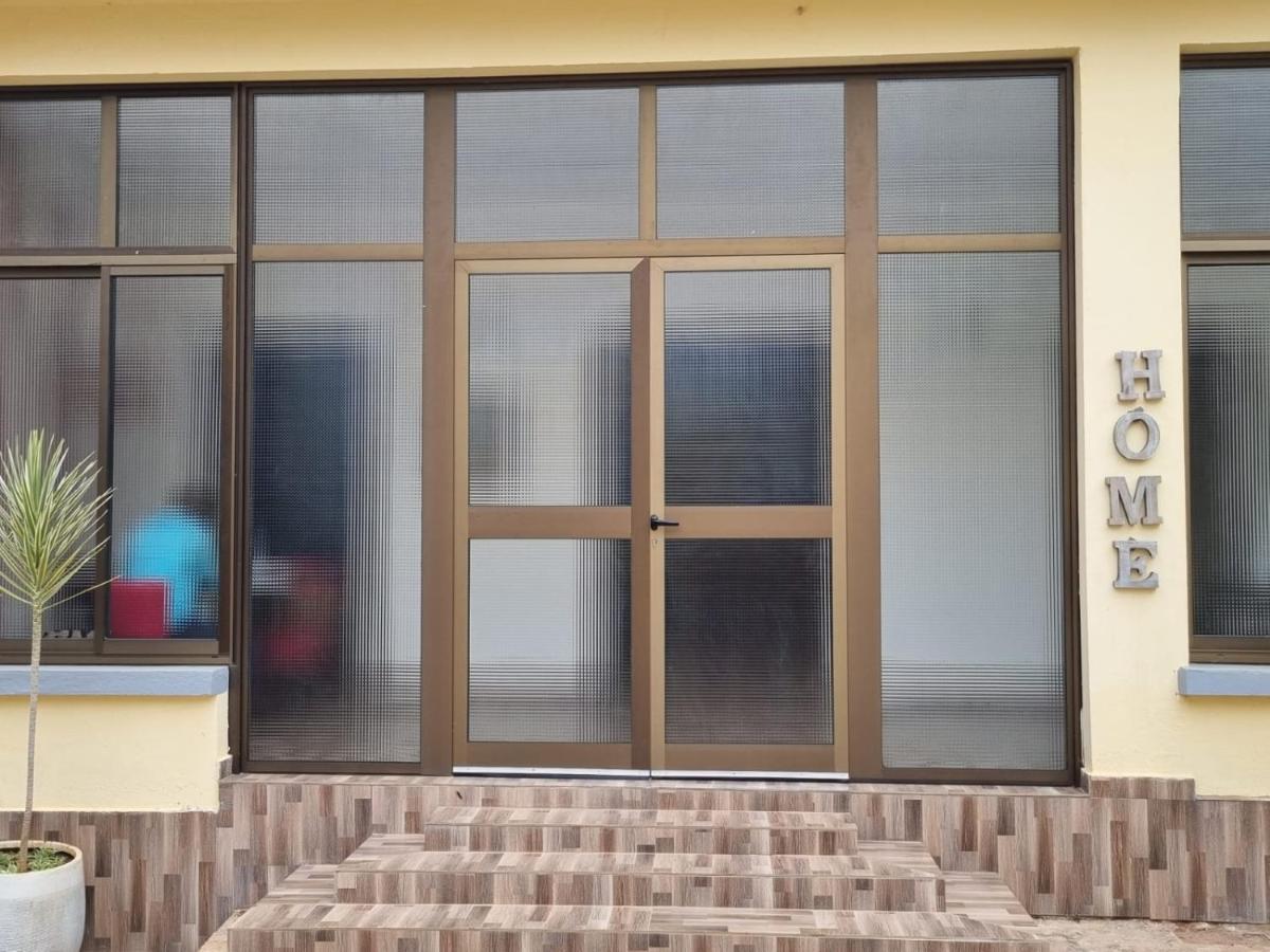 Appart Hotel Mireille Yaoundé Exteriör bild