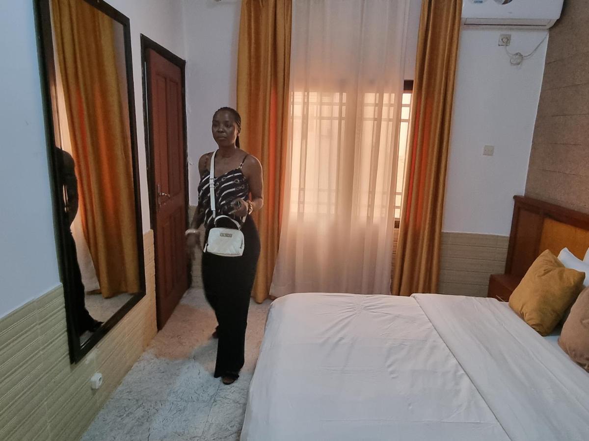 Appart Hotel Mireille Yaoundé Exteriör bild