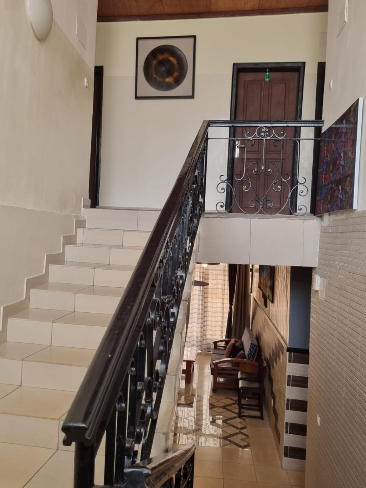 Appart Hotel Mireille Yaoundé Exteriör bild