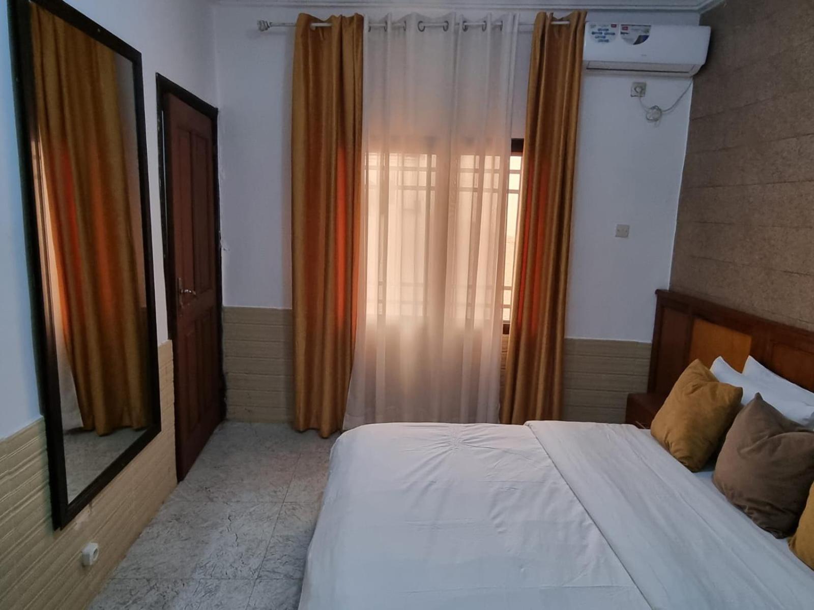 Appart Hotel Mireille Yaoundé Exteriör bild