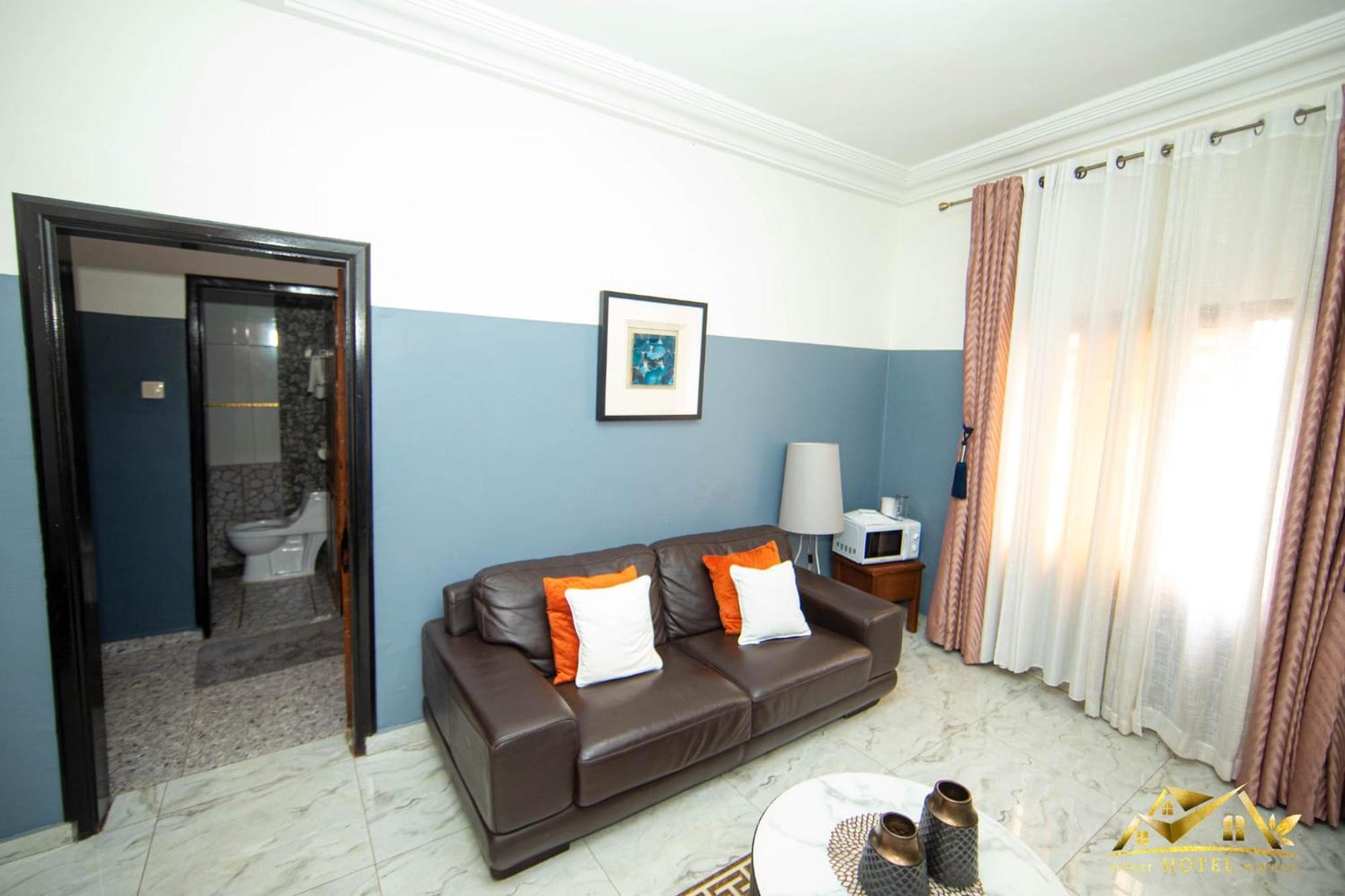Appart Hotel Mireille Yaoundé Exteriör bild