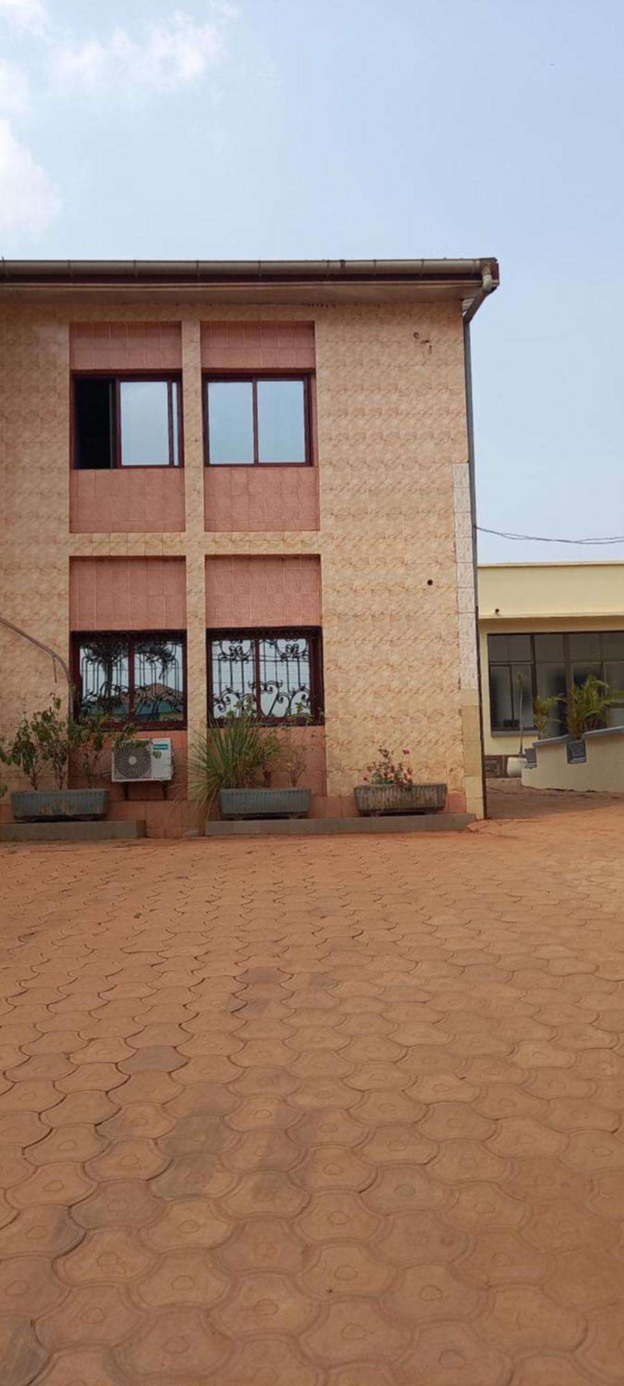 Appart Hotel Mireille Yaoundé Exteriör bild